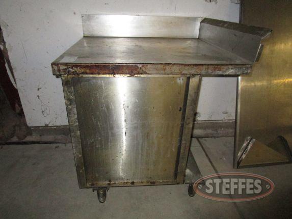 Stainless Steel Table_1.jpg